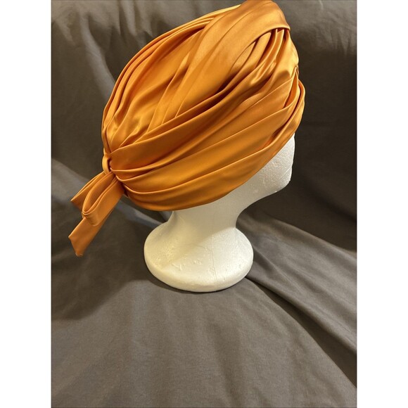 Vintage 1960 Golden Satin Pleated Turban Hat Union Made USA - Picture 5 of 12